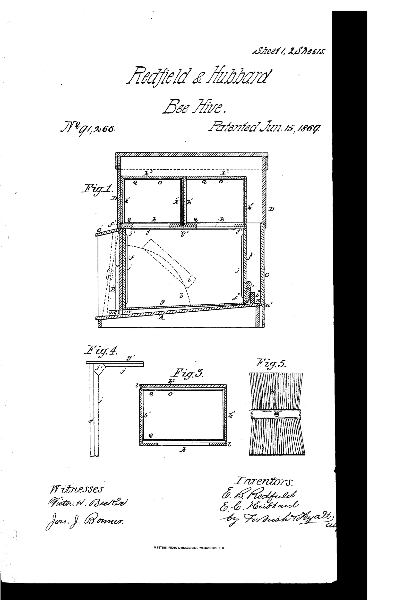 Patent drawing of a wooden beehive showing a cross-sectional elevation with stacked comb-frame sections, glass-ended honey boxes on top, and a detailed corner view of a frame with a cut-away guide bead for bee passage.