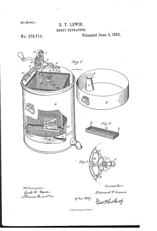 Line drawing of a cylindrical metal honey extractor can with a cutaway showing a wire-mesh basket, a crank-driven gear mechanism on a hinged frame at top, a separate deep cover with a cone-shaped comb-frame rest, a small wire-cloth tray, and a detail plan view of the gear hinge.
